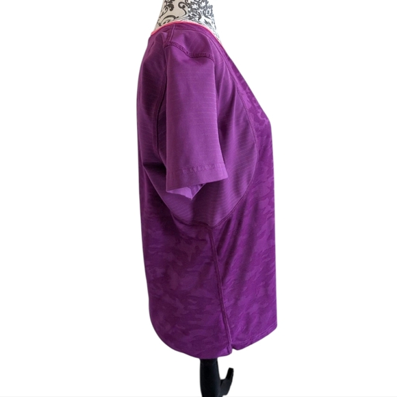 Lululemon Run For Days Short Sleeve Regal Plum Rel: 4/2015 T Shirt Women's 10 - Picture 7 of 11